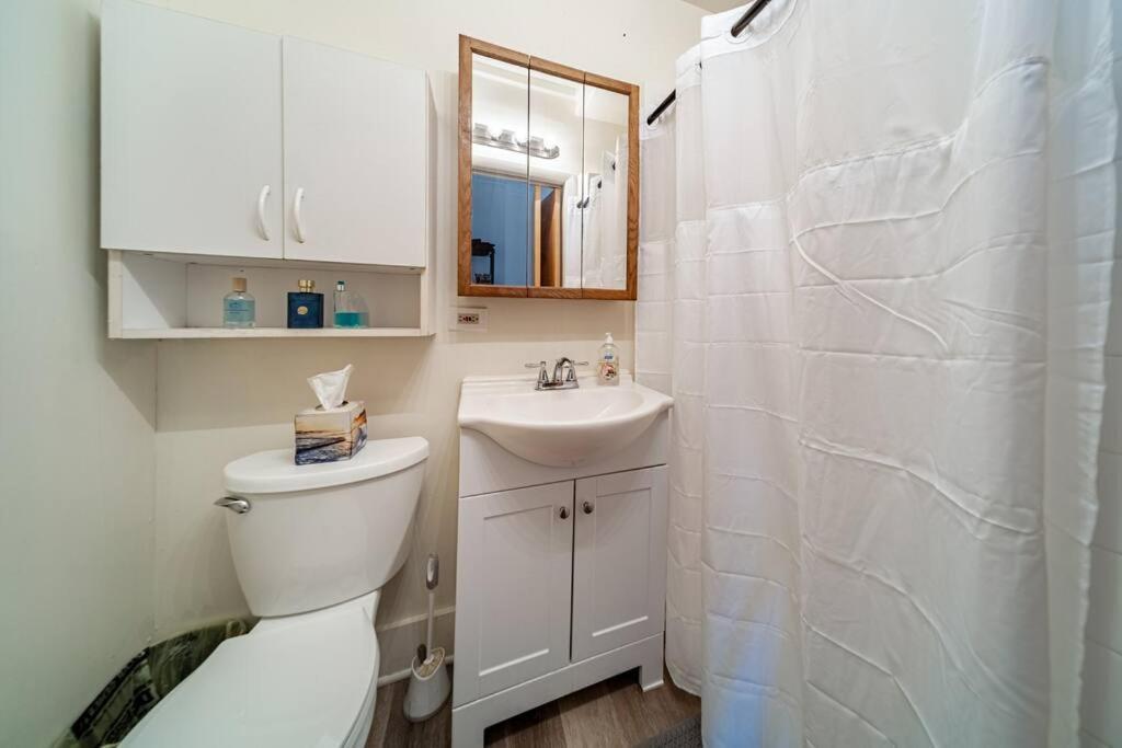 Cottage In The Falls, 2 B, 2 Bath, Fireplace Cuyahoga Falls Bagian luar foto